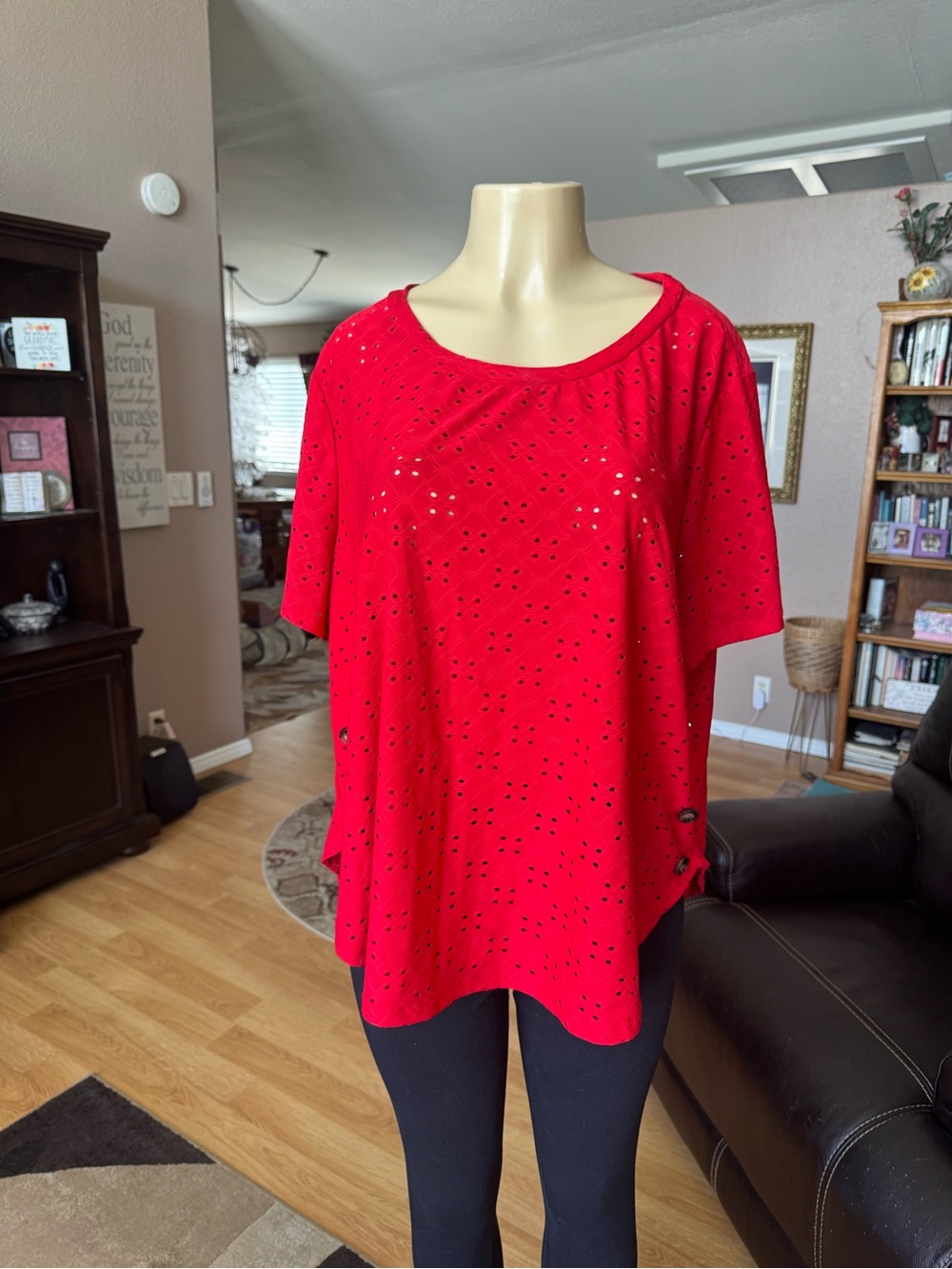 Boutique red eyelet short sleeve blouse-size 2X